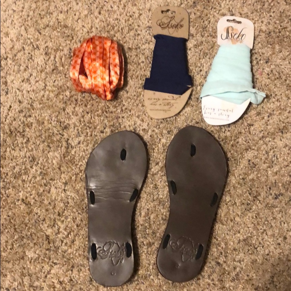 NEW Sseko ribbon sandals w/ 3 ribbon sets